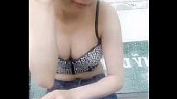 ไลฟ์สด แก้ผ้า หัวนมชมพู หลุดสาวลาว วัยรุ่นลาว