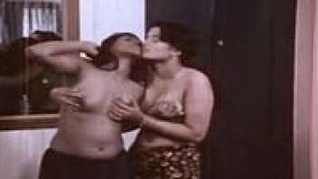 แตงแหย่หี เย็ดหีสด เย็ดสาวแขก เย็ดทั้งเรื่อง หีแขก