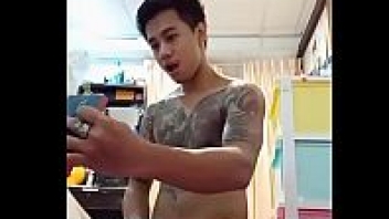 เย็ดกับเมีย วัยรุ่นสร้างตัว คลิปโป๊ไอหน้าลาว คลิปโป๊ไทย คลิปโป๊แนวตั้งกล้อง