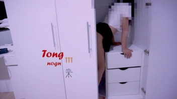 แอบเอากันในบ้าน แอบเย็ด เอากัน เลียหี เย็ดในตู้เสื้อผ้า